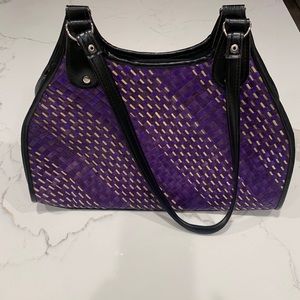 Women’s hand bag
